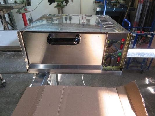 254 / Pizzaofen Quarz